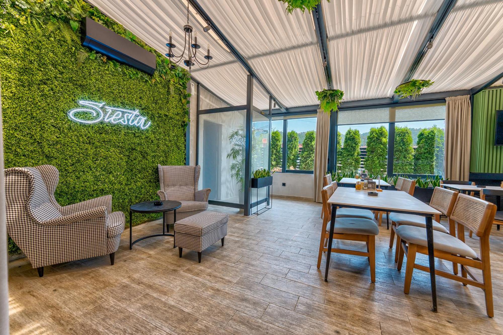 Hotel Siesta Uzice Bagian luar foto