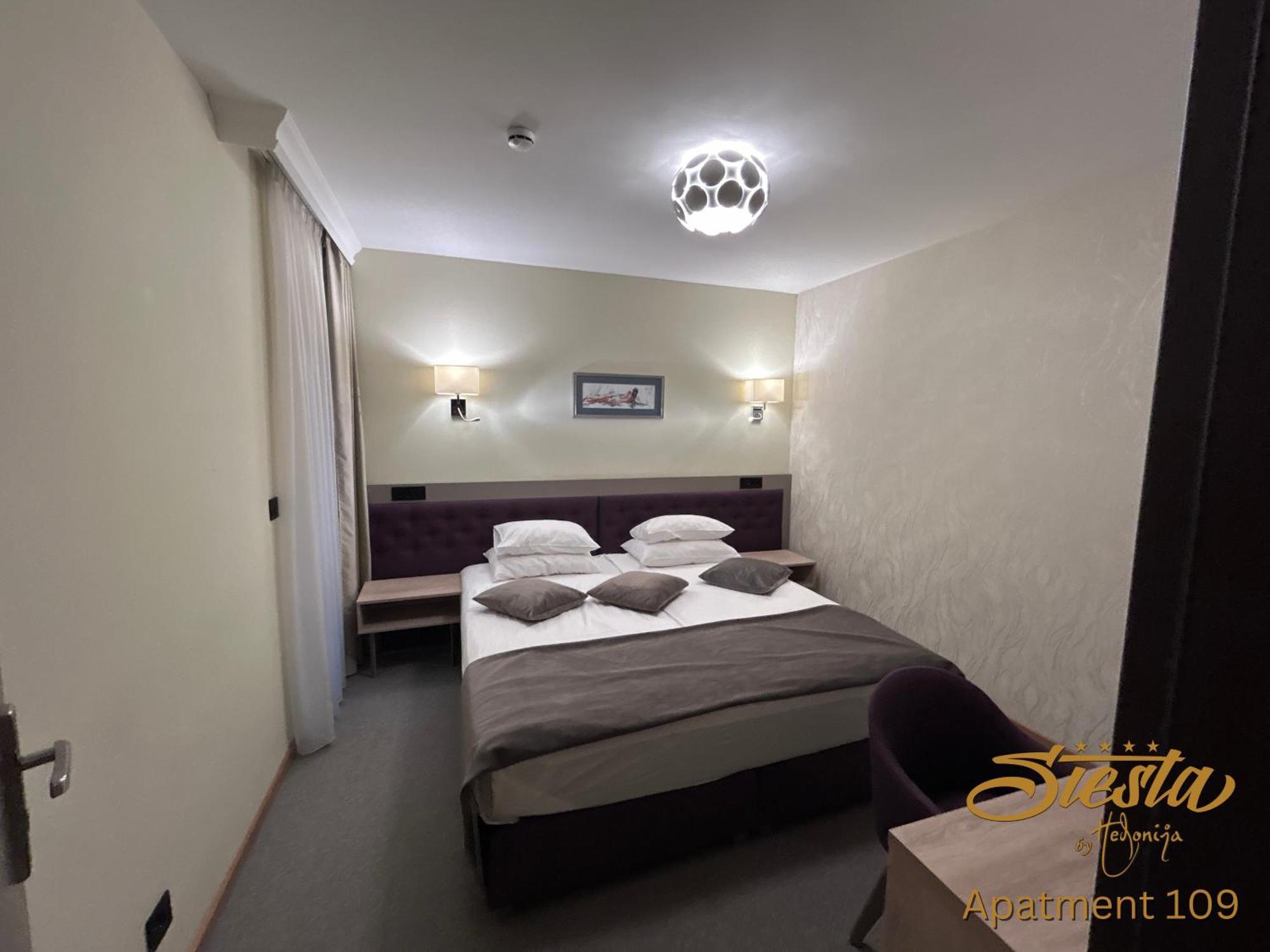 Hotel Siesta Uzice Bagian luar foto
