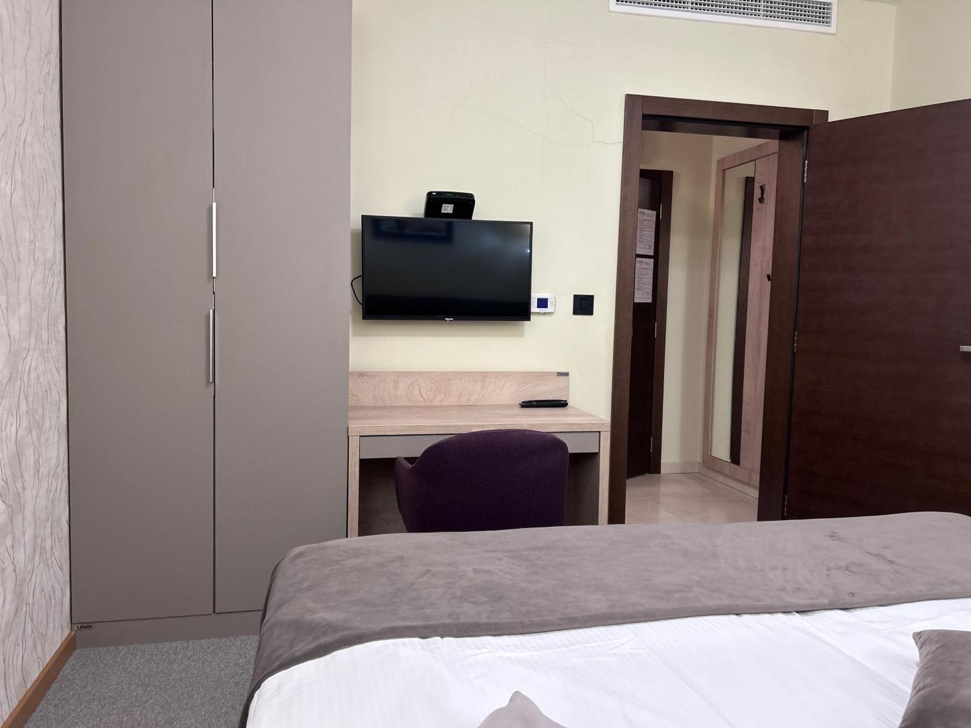 Hotel Siesta Uzice Bagian luar foto